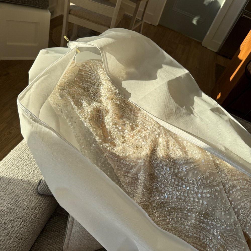 ✨ Milla by Lorenzo Rossi “Escada” Gown – A Glittering Masterpiece of Modern Glam - Picture 10 of 15